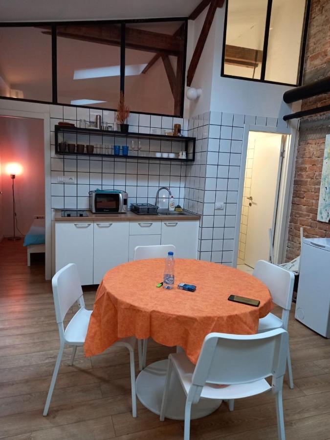 Apartamento Brickloft In The Heart Of Belgrado Exterior foto